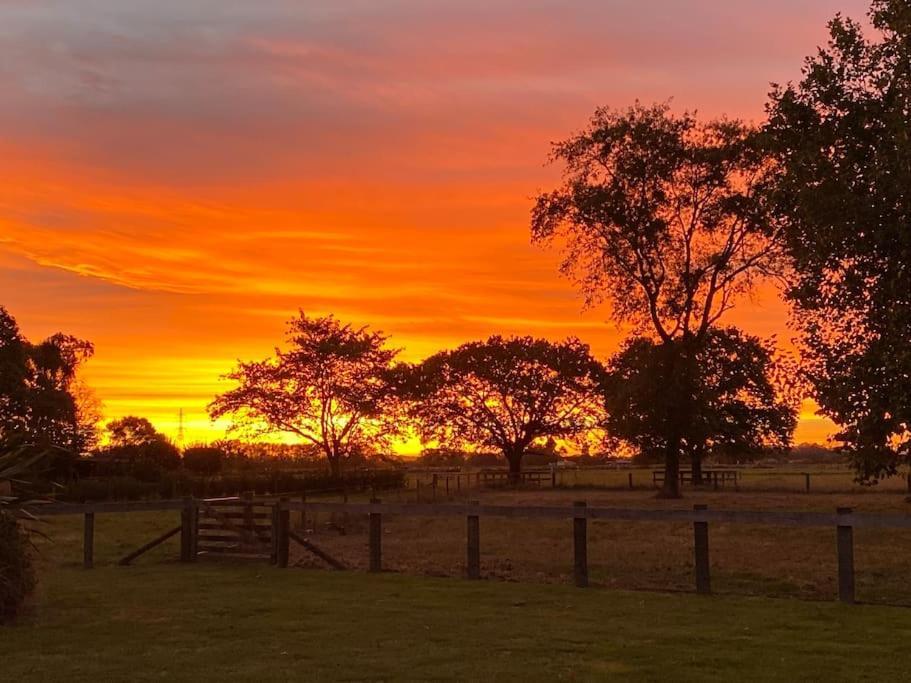 Lyeinn - Newstead Country Retreat エクステリア 写真